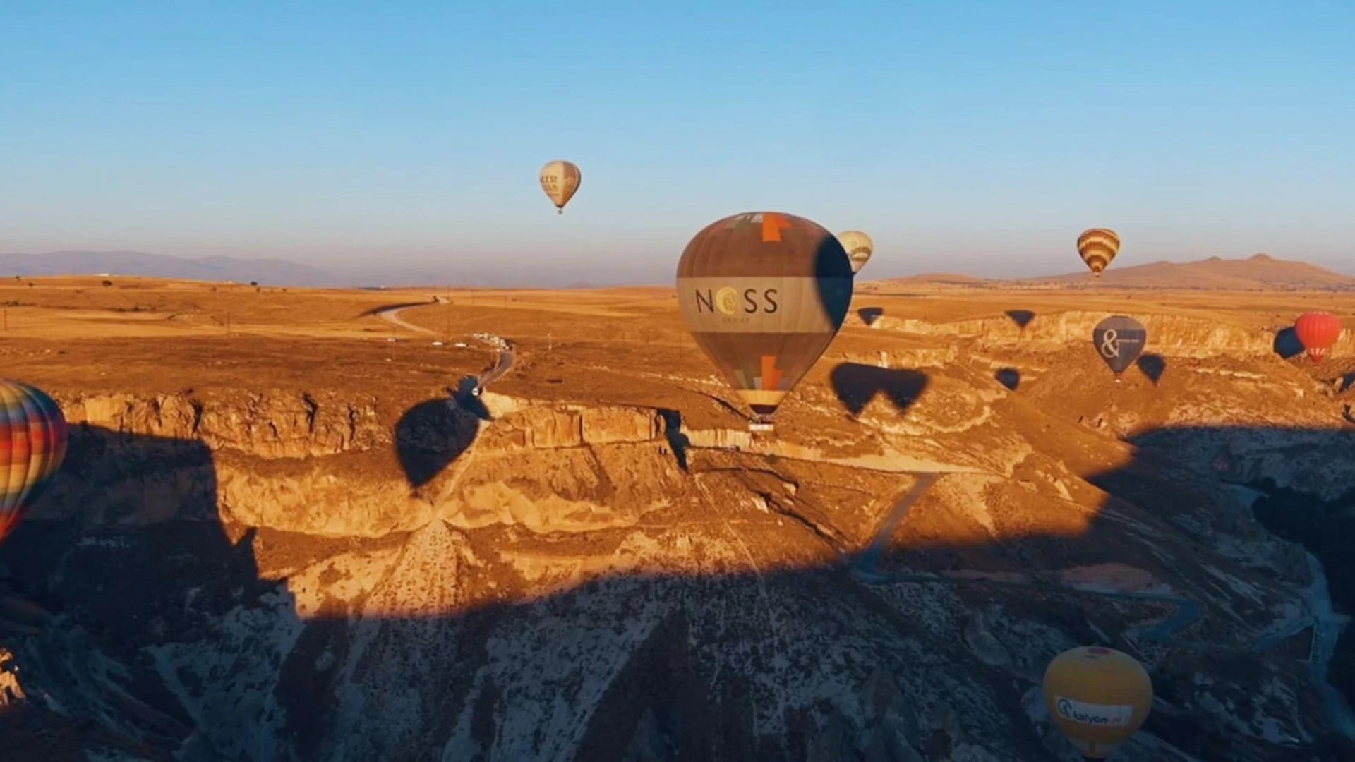 Vuelo en Globo en el Valle de Soğanlı al Amanecer